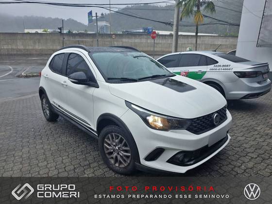 FIAT ARGO 1.8 E.TORQ FLEX TREKKING AT6 FIAT ARGO 1.8 E.TORQ FLEX TREKKING AT6
